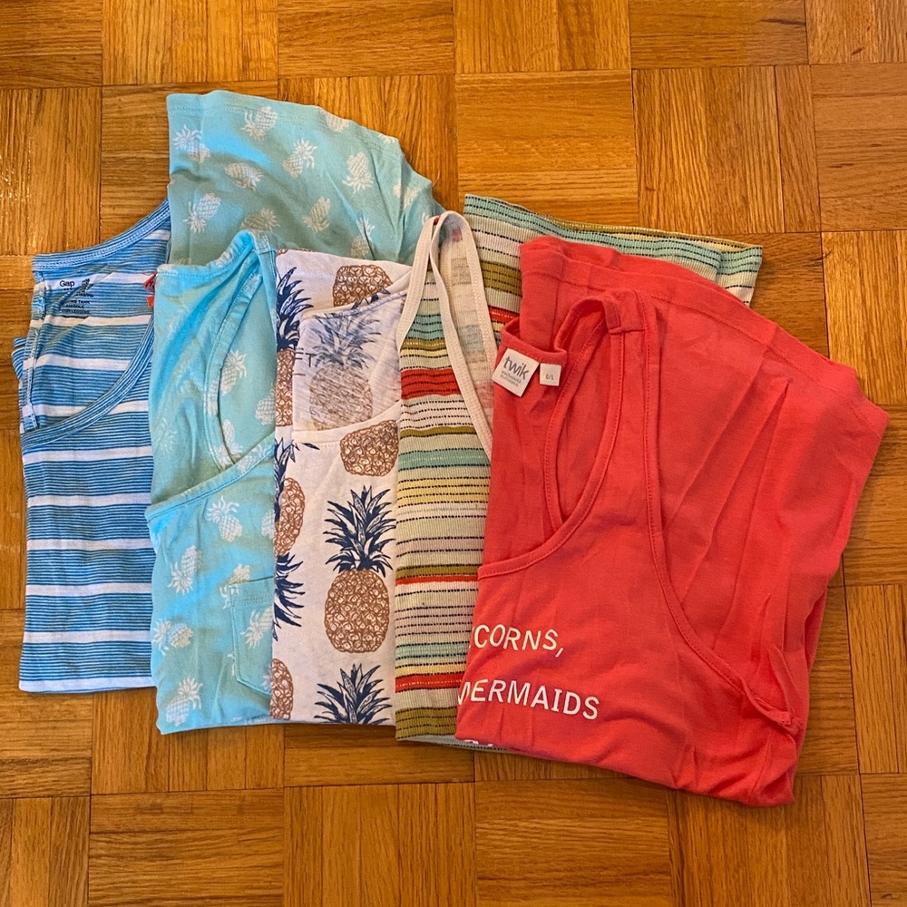 BUNDLE of 5 women’s tank tops